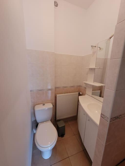 Logement 2 A 4 Pers - Moulin Plouguenast-Langast Exteriör bild
